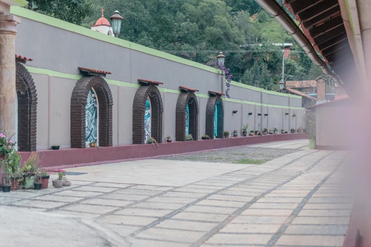 Hotel La Margarita Mineral de Angangueo Exterior photo